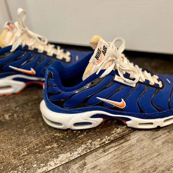 Nike Blue and White Sneakers with Orange Swoosh EUC main image 5